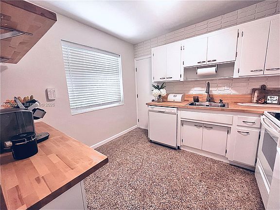 3rd image of 9840 SW 165th Ter