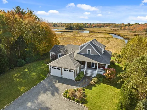 18 Hicks Point Rd, Duxbury, MA 02332