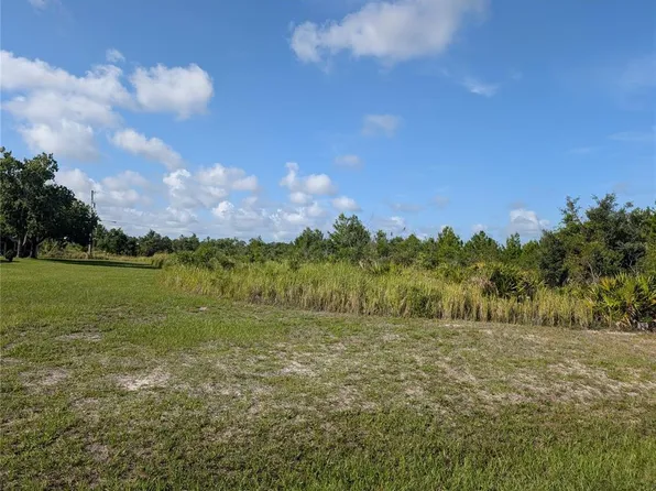 7 Poinciana Dr #4, Indian Lake Estates, FL 33855