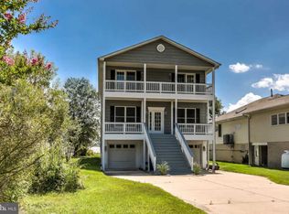 3521 Bay Dr, Middle River, MD 21220