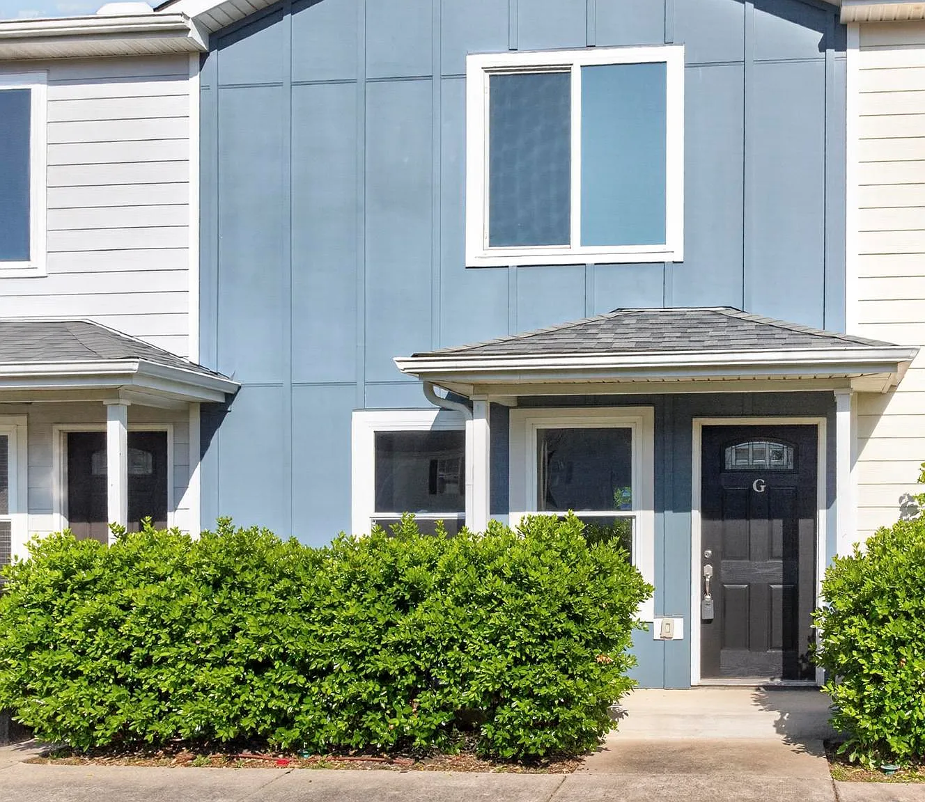 2 bed, 2.5 bath, 1162 sqft, $1,700 — Photo 2