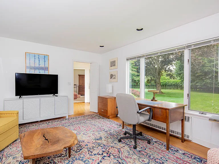 49 Georgica Rd — Photo 11
