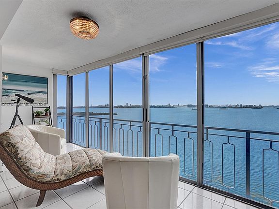 4th image of 11111 Biscayne Blvd #19F