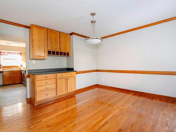4th image of 108 Trinity Woods Dr