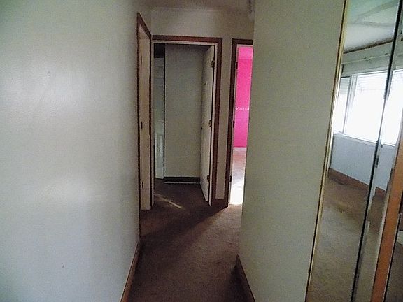 5th image of 249 Tampa St