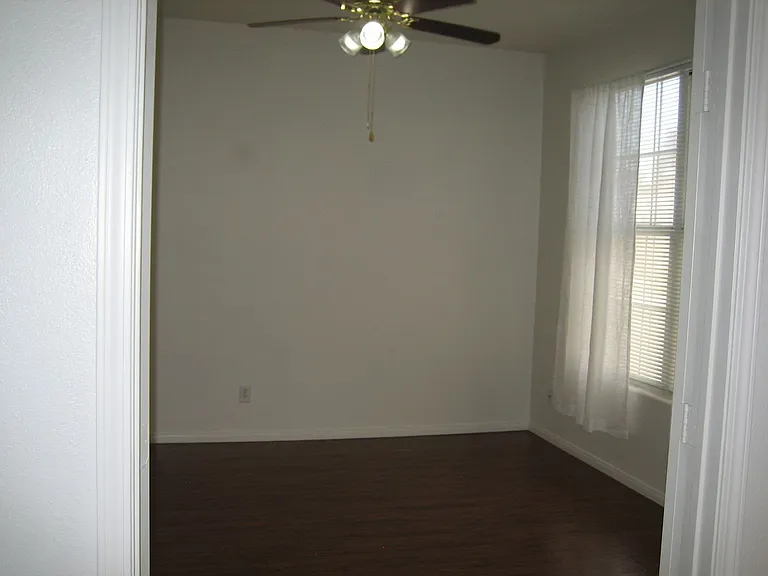8046 Arcadian Ln — Photo 17