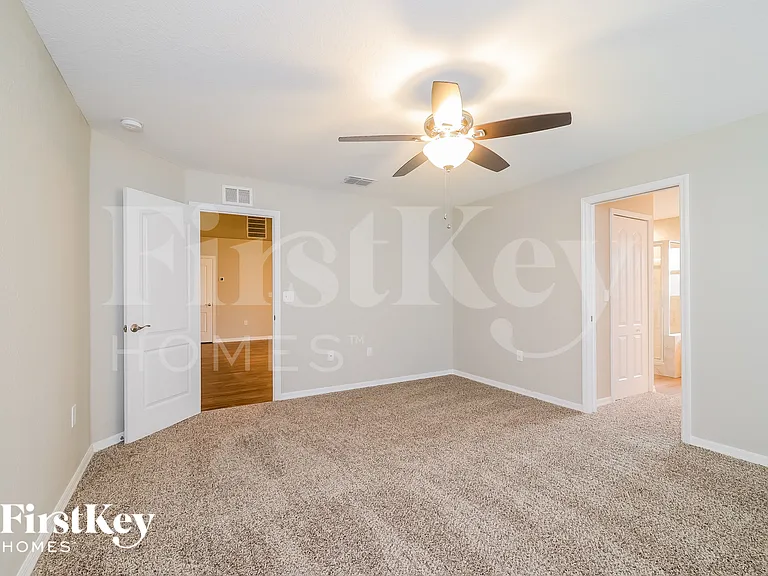 109 Solis Dr — Photo 8