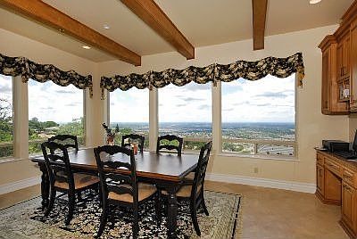 5th image of 3262 Knollridge Dr
