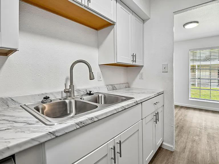 Nueva Vida Apartments — Photo 14