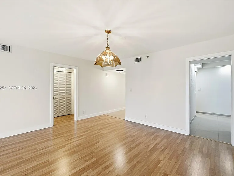 3520 Oaks Way #407 — Photo 18