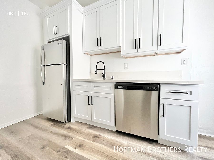 1st image of 1516 S Hope St #26