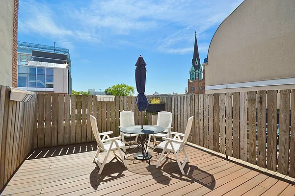 Rented by Corcoran | media 64