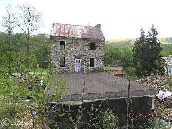 2nd image of 0 Union St