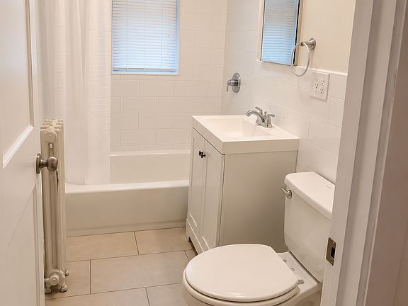 2nd image of 89 Kilmarnock St #14