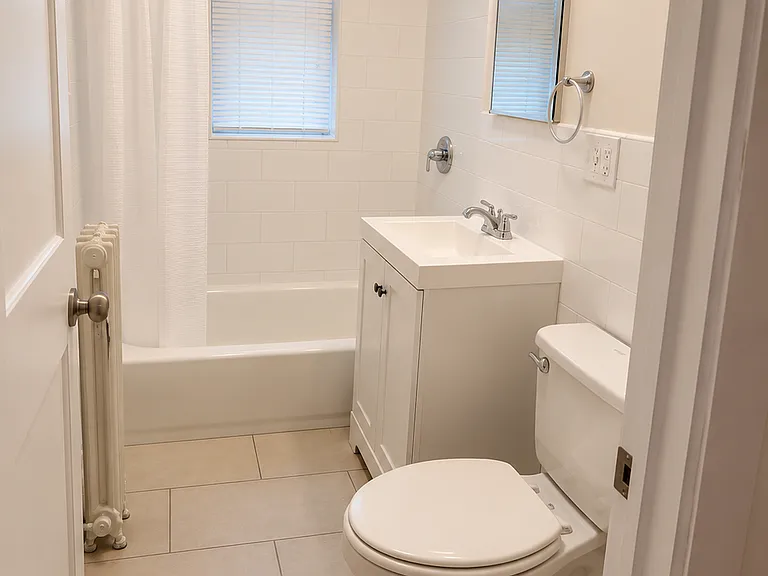 89 Kilmarnock St #14 — Photo 2