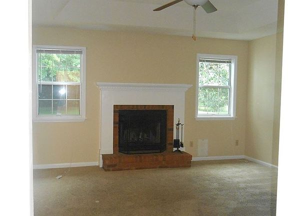 4th image of 3804 Heatherwoods Dr