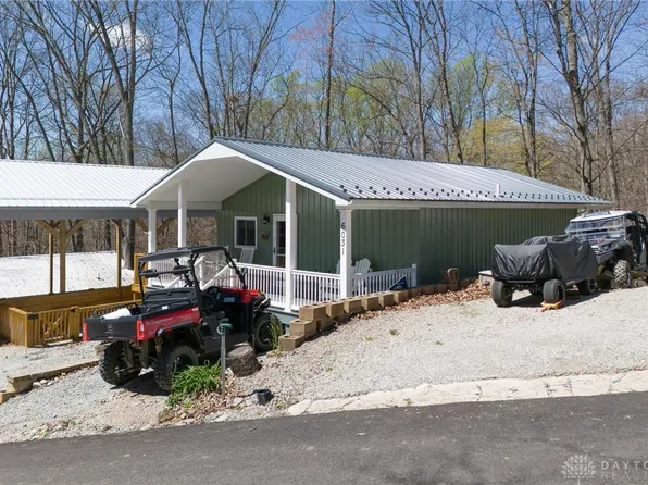6031 Maple Dr, Hillsboro, OH 45133