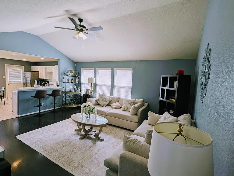 5714 Turner Oaks — Photo 4