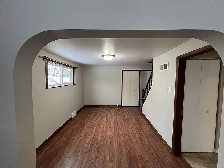 721 S 22nd St — Photo 3