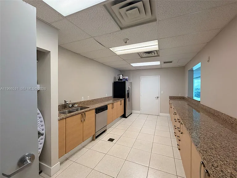 2101 Brickell Ave #2202 — Photo 9
