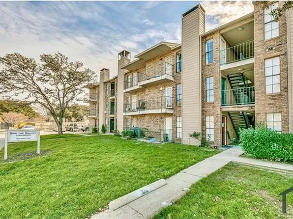 9520 Royal Ln, Dallas, TX