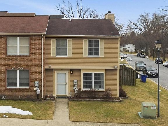 2nd image of 100 Saratoga Pl