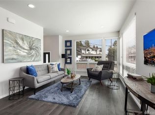 6455 NE 181st St #104, Kenmore, WA 98028