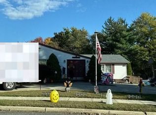 30 Bedle Rd, Hazlet, NJ 07730