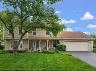 800 Manchester St, Naperville, IL 60563