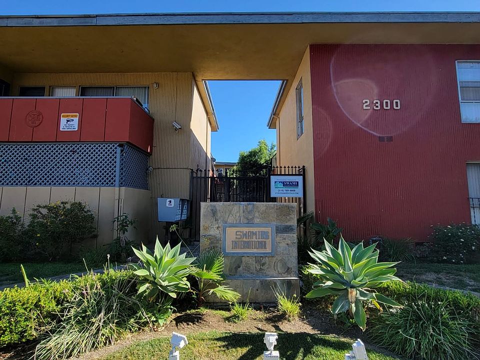 1st image of 2300 W El Segundo Blvd APT 07