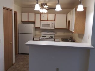 2606 Crest Ln #206, Waukesha, WI 53188