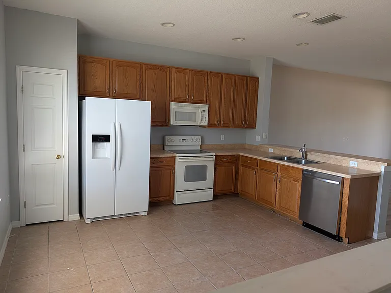 11525 Declaration Dr — Photo 3