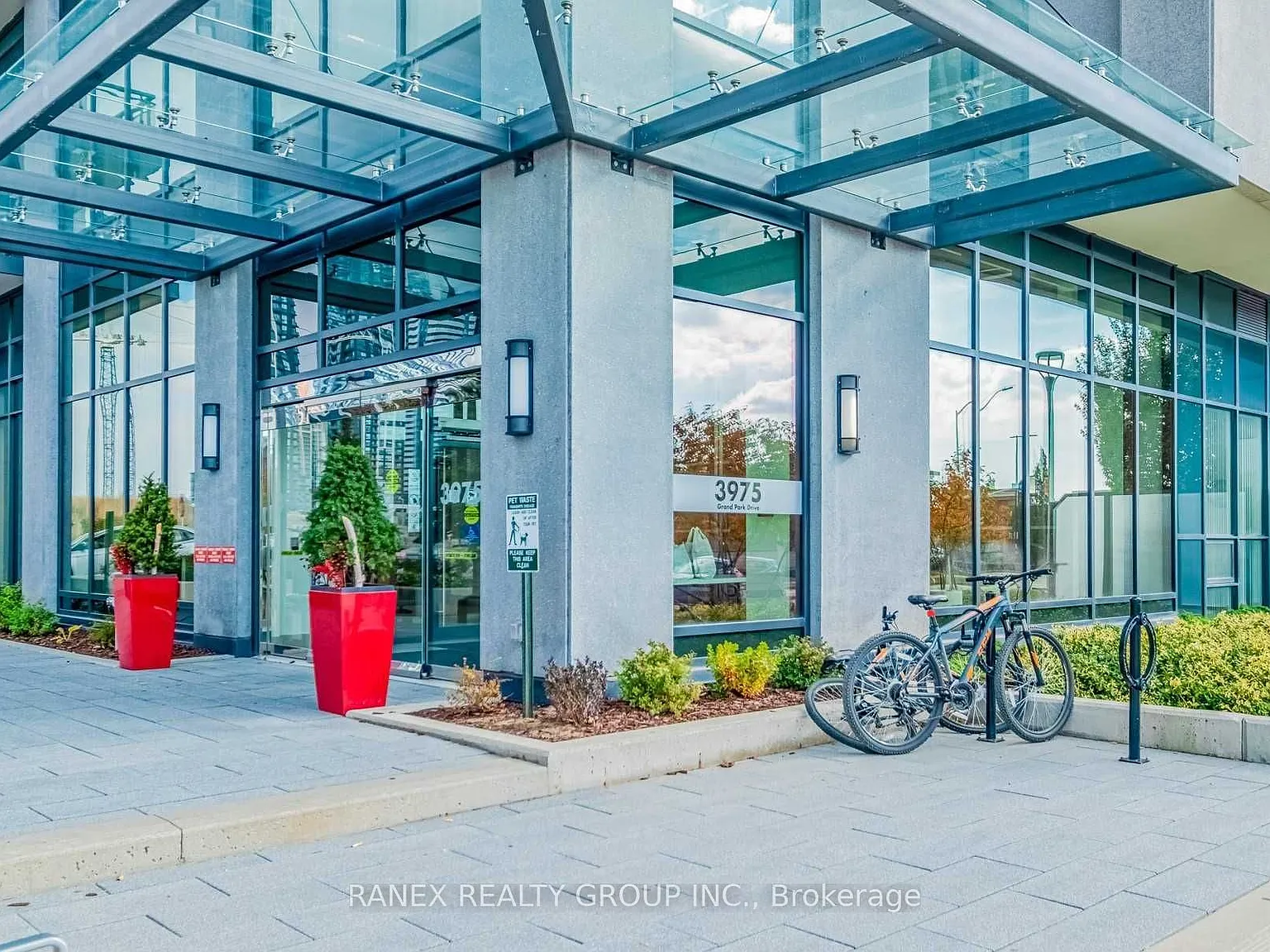 2 bed, $2,950 — Photo 2
