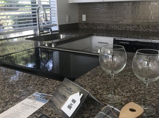932 Sea Wind Ct, Carlsbad, CA 92011