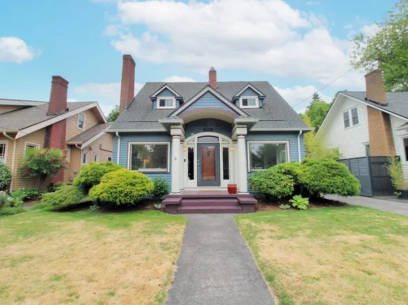 3112 NE Knott St, Portland, OR 97212