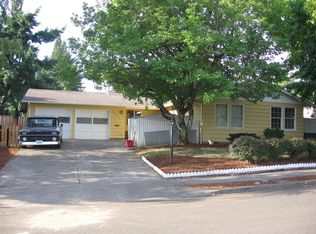 14090 SW Rochester Dr, Beaverton, OR 97008