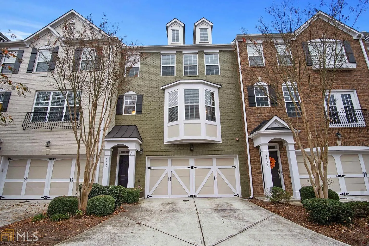 6197 Indian Wood Cir SE photo 1