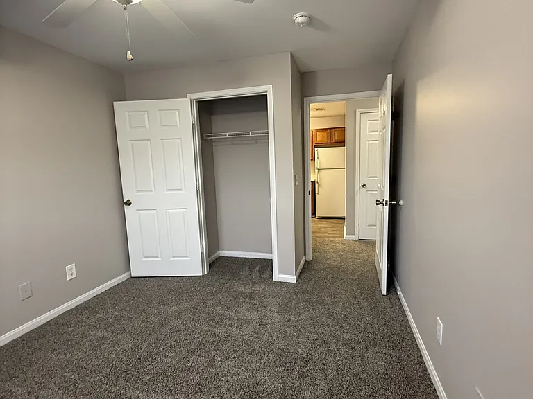 Crossland Place Apartments — Photo 13