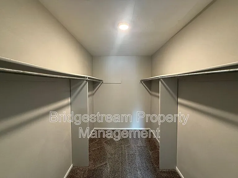 85 N Gebhart Church Rd #G — Photo 9