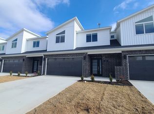 460 Azurite Rd, Centerton, AR 72719