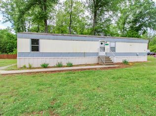 116 Cameron Cir, Muscle Shoals, AL 35661
