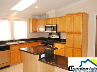 1509 Maxwell Ln, Vista, CA 92084