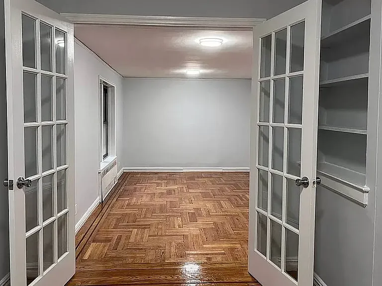 729 W 186th St #2J — Photo 18