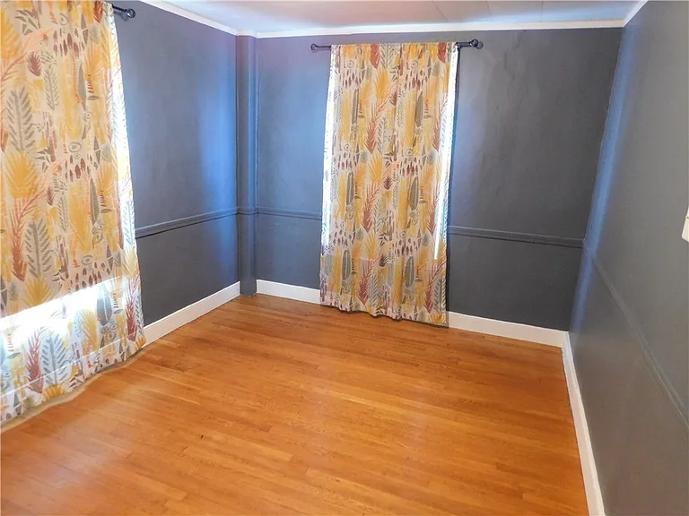 321 N Main St — Photo 17