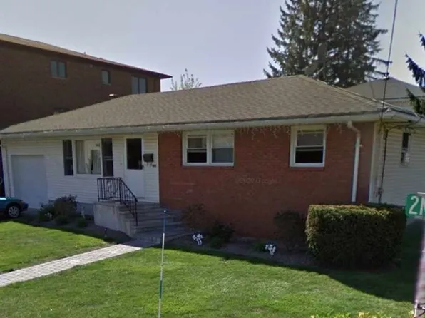 2453 2nd St, Fort Lee, NJ 07024