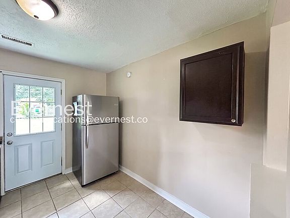 5th image of 4911 Buford Ave