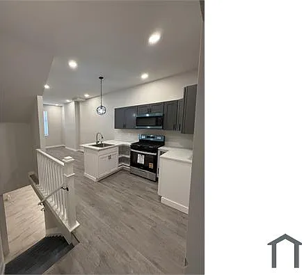 2734 W Sterner St — Photo 3