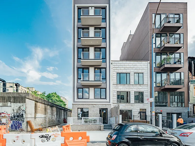 916 Bergen St #5M — Photo 10