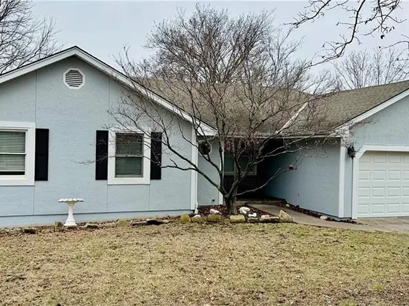 15900 Speaker Ave, Belton, MO 64012