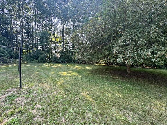 3rd image of 3700 E Bevens Rd